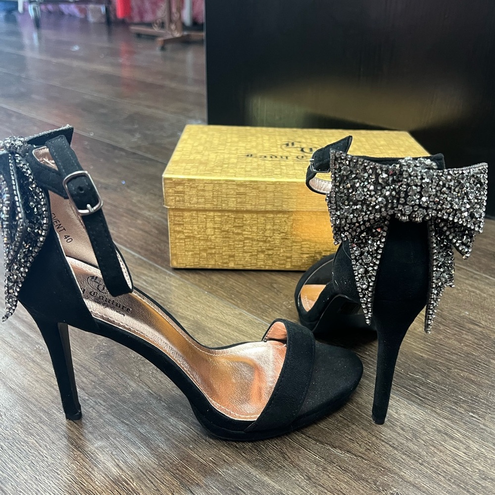 Lady couture event black heel with rhinestoned bow size 40